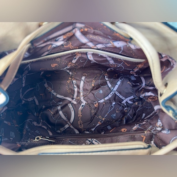 Tan Vegan Leather Tote with removable Strap - Picture 7 of 15